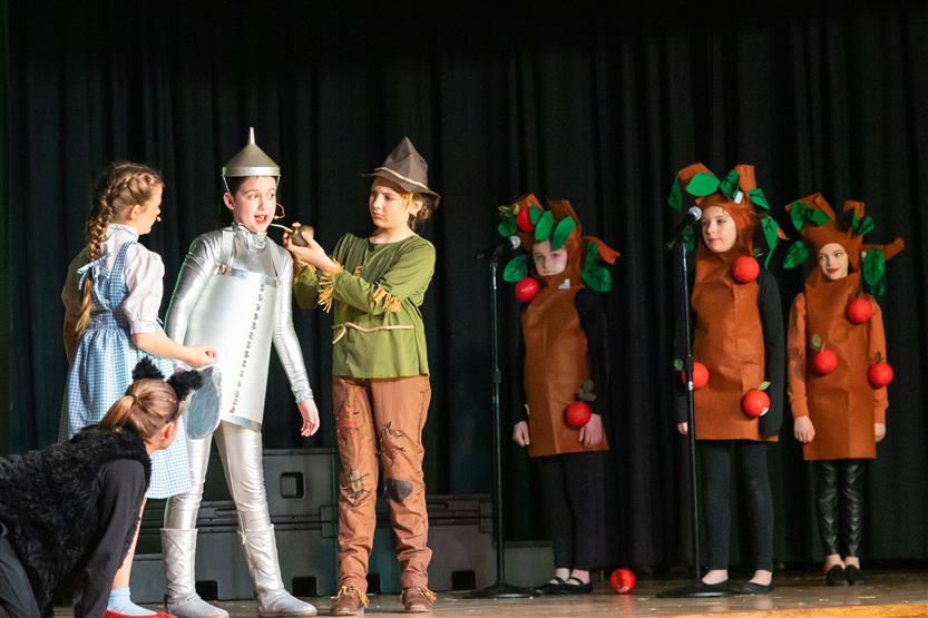 Scales Elementary students onstage